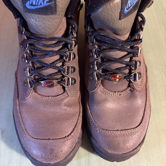 Vintage 90s 1997 Womens Nike ACG Gray Hiking Boots Size 7 - Picture 2 of 11